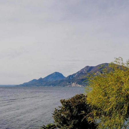 Assenza Lake Front Sweet Apartment Brenzone sul Garda Luaran gambar