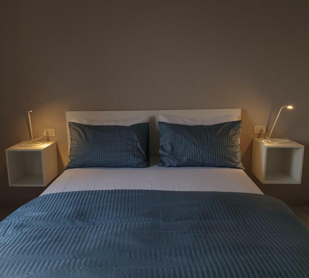 Assenza Lake Front Sweet Apartment Brenzone sul Garda Luaran gambar